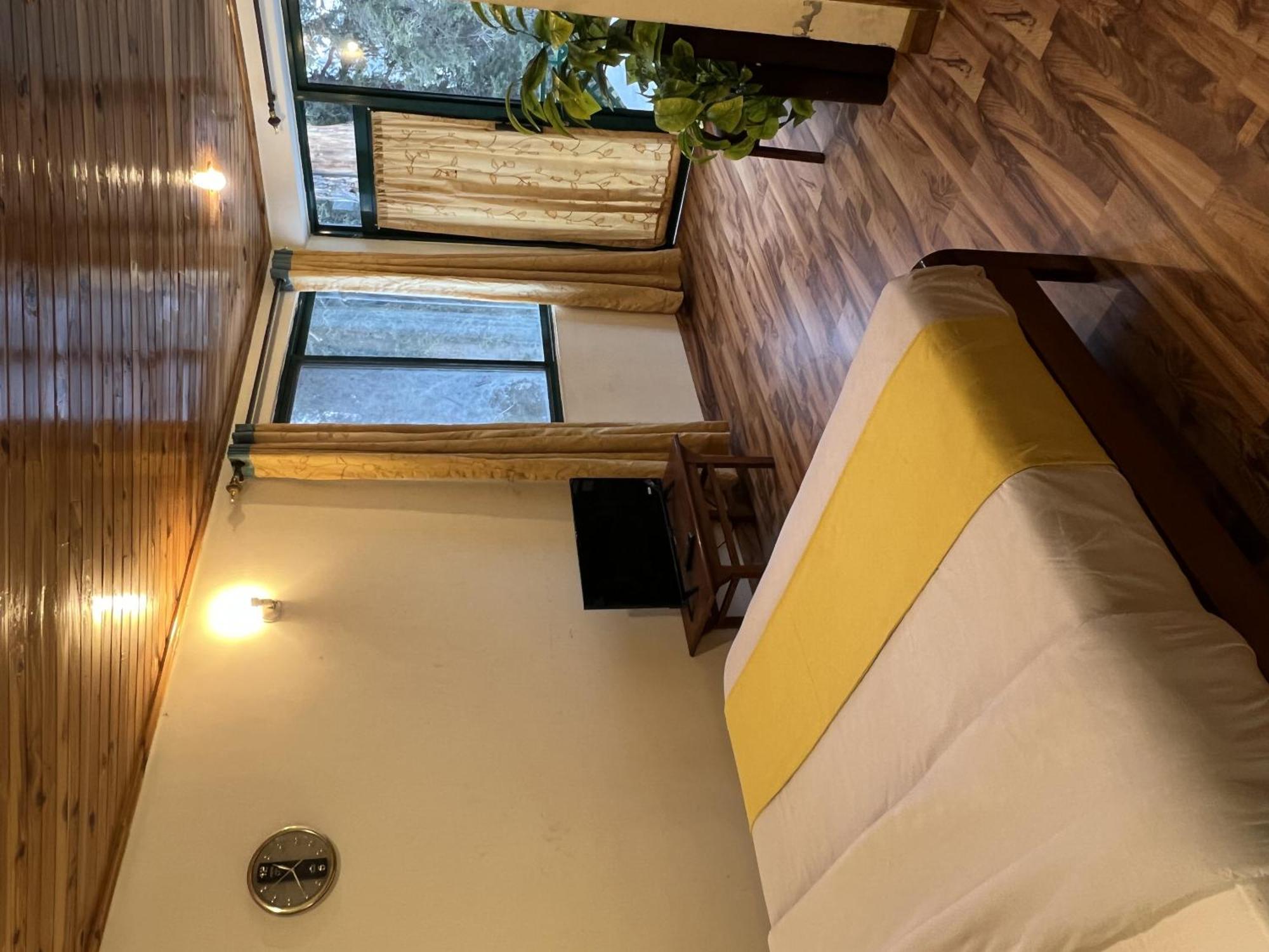Umda Hotel Montana Nathia Gali Exteriér fotografie